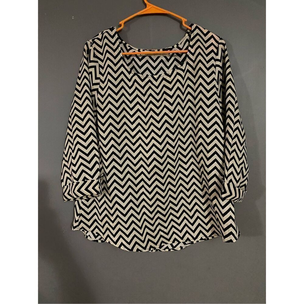 Liberty Love Herring Bone Striped Black/White Women's Top Size M